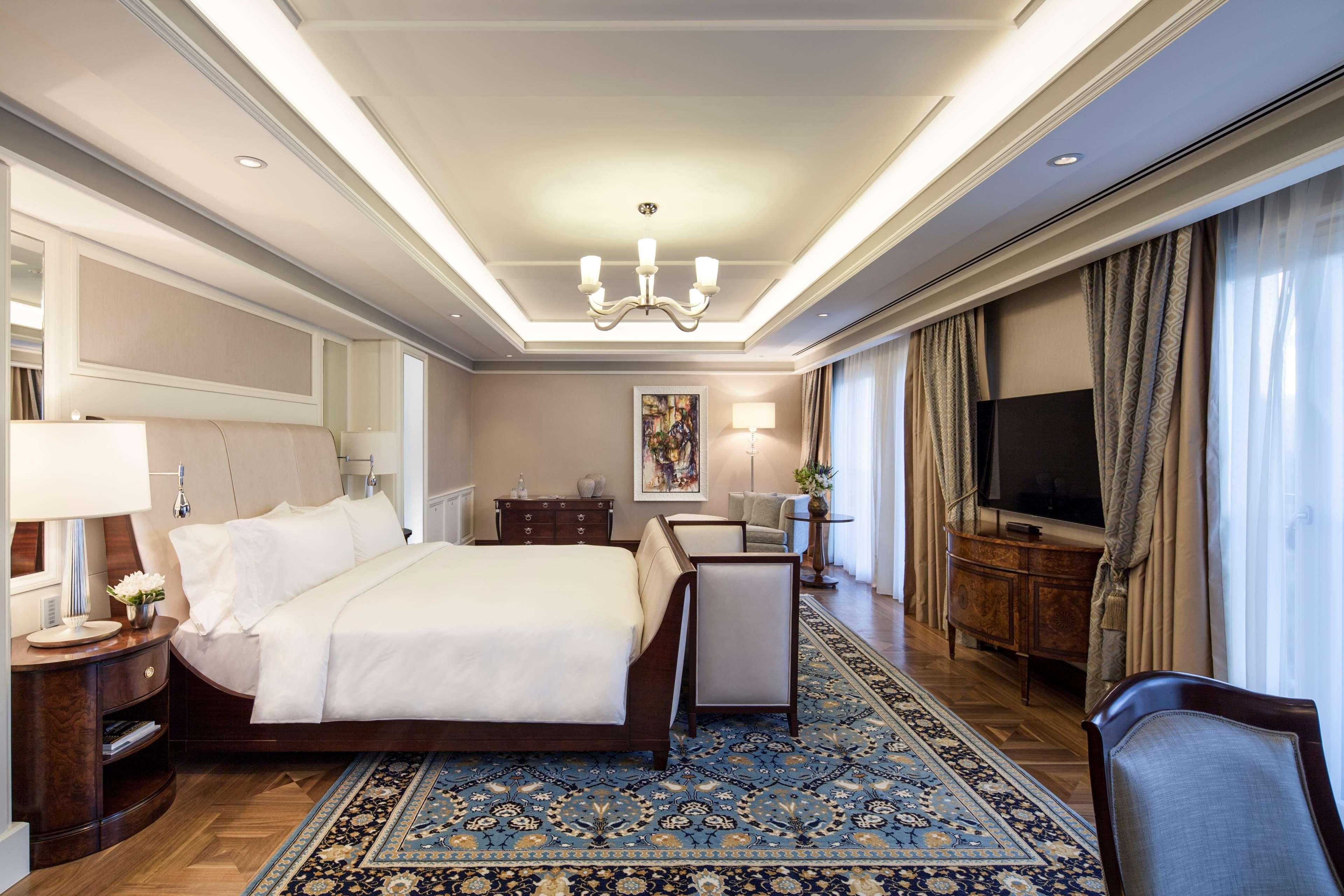 Waldorf Astoria Hotel 5*