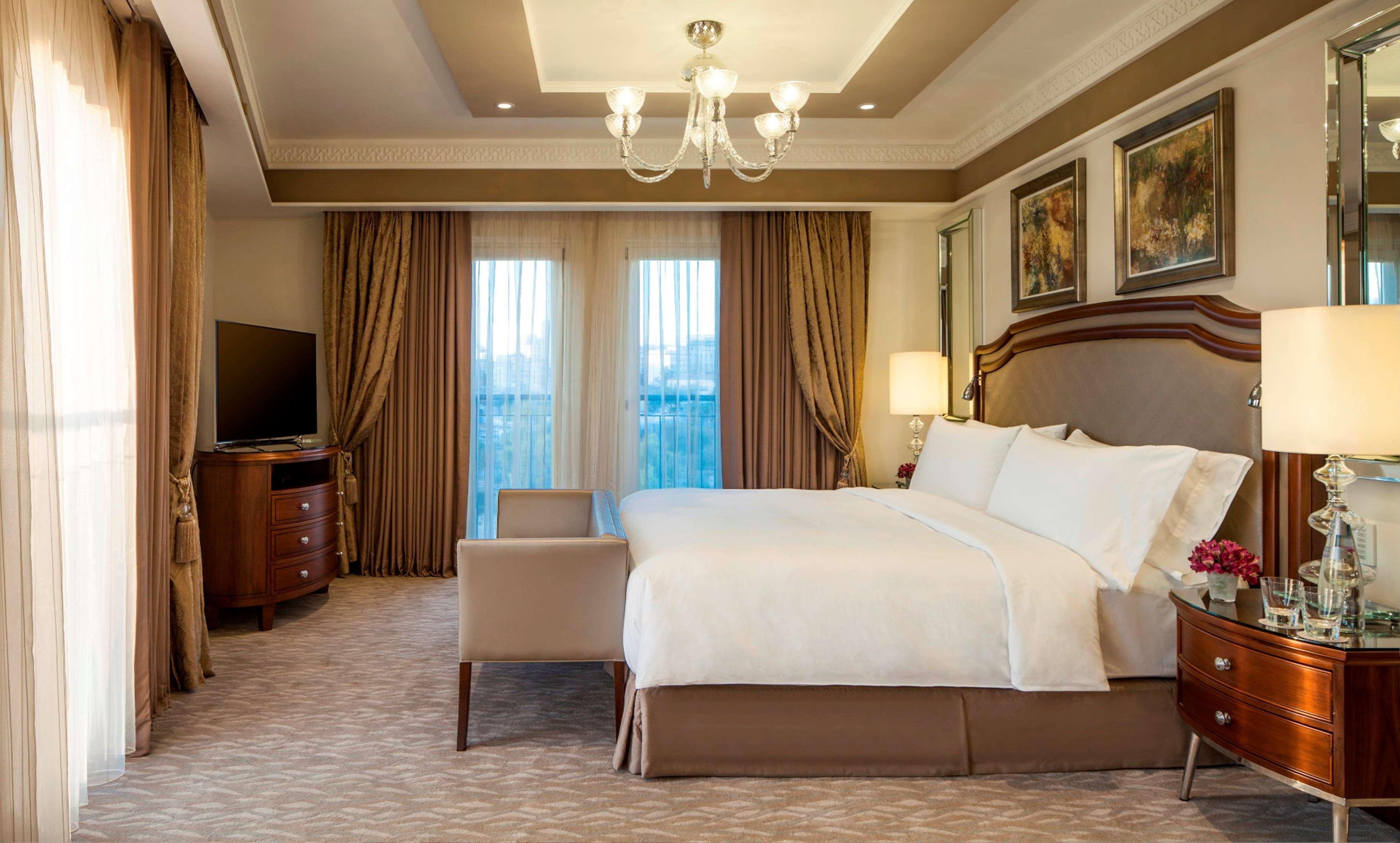 Waldorf Astoria Hotel