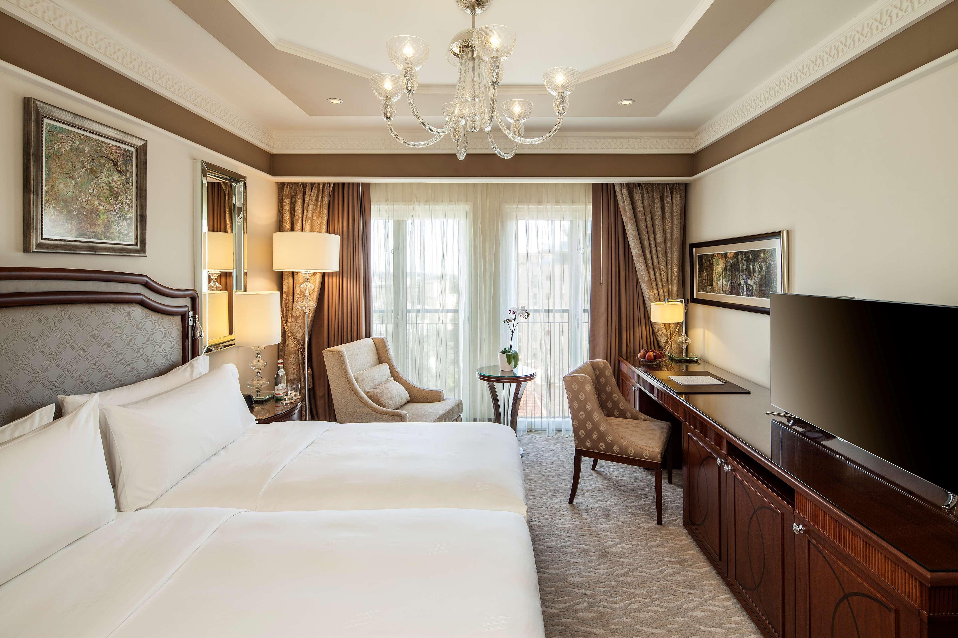 Waldorf Astoria Hotel 5*